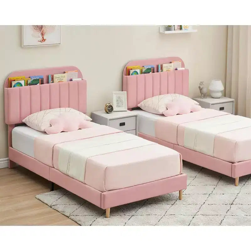 Grand lit pour enfant avec coussin moelleux