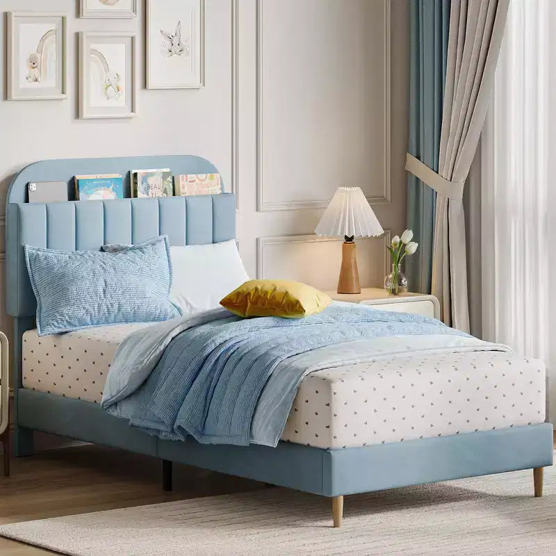 Grand lit pour enfant avec coussin moelleux