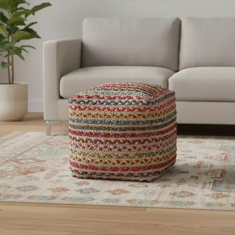 Coussins et poufs rayés arc-en-ciel en jute tressée et polyester